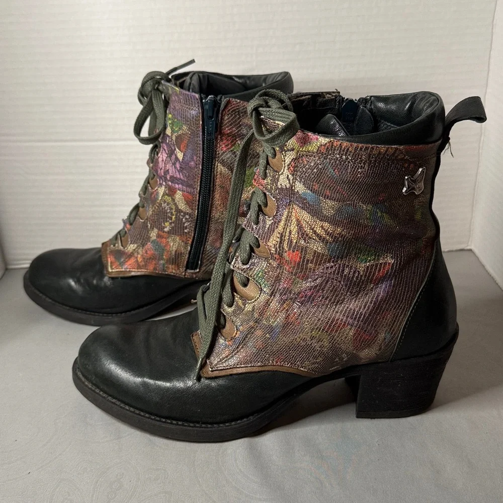 Portofino Boho Chic Artsy Lace Up Bootie Sz 40 Abstract Floral Side Zip European